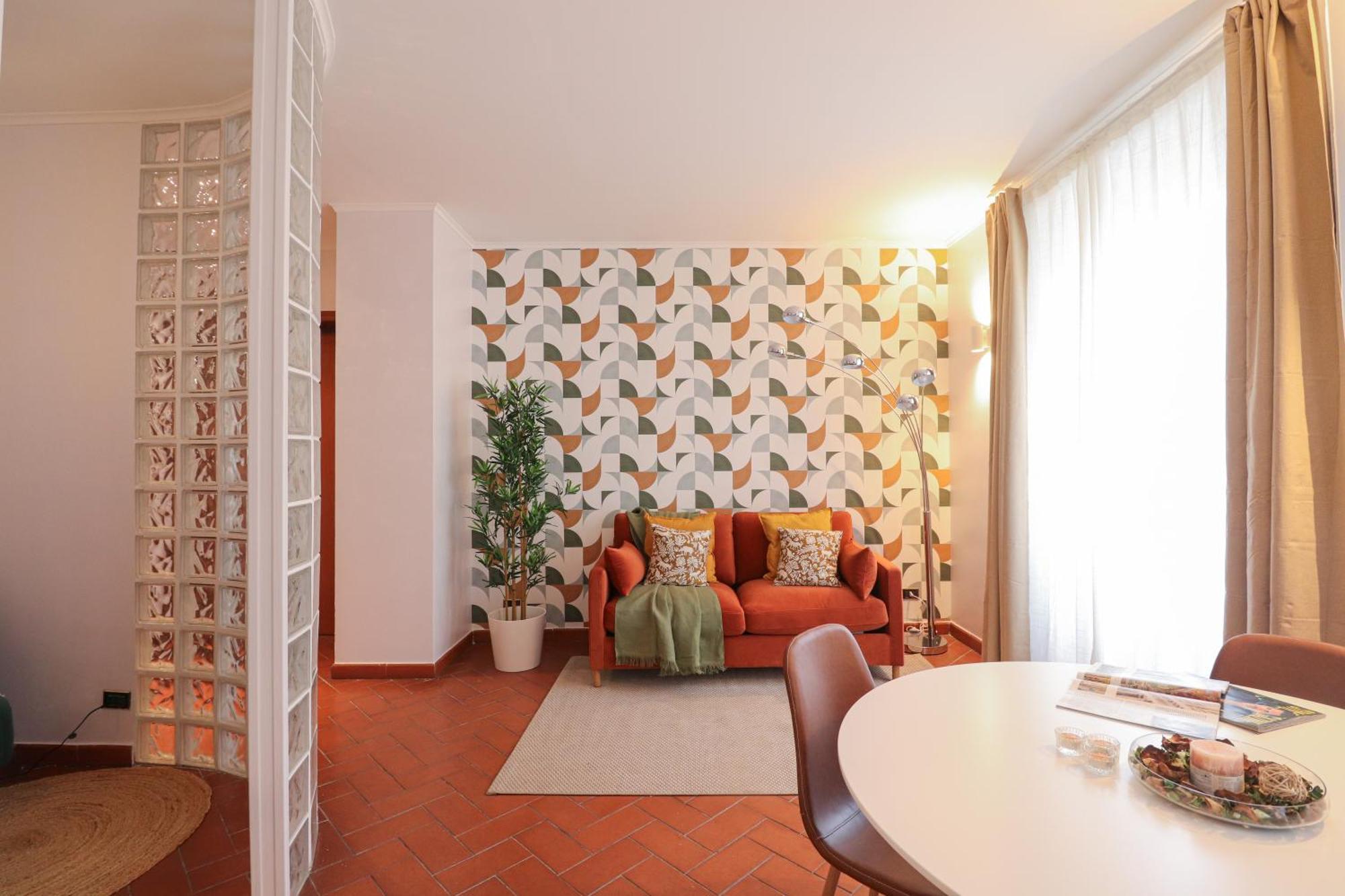 Valery - Stylish Close To Vatican * Rom
