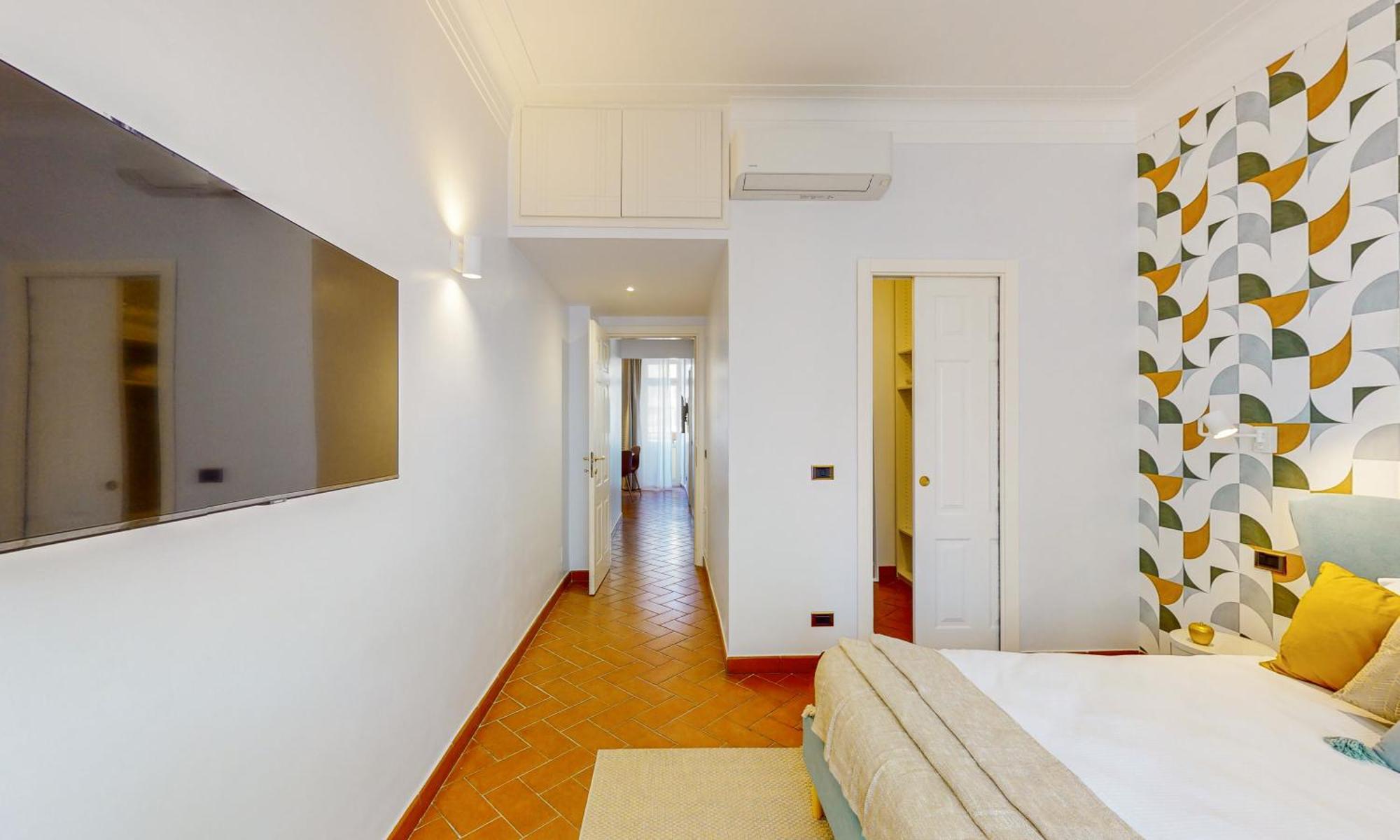 Valery - Stylish Close To Vatican Rom